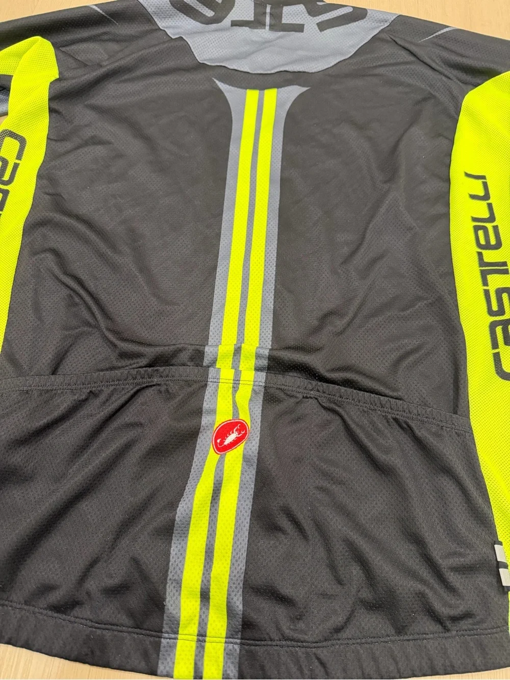 Men’s Castelli Cycling Jersey XXL & Bib Short XL Set Black Yellow
